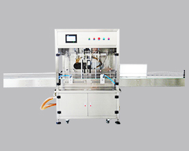 實拍四頭花生油灌裝機